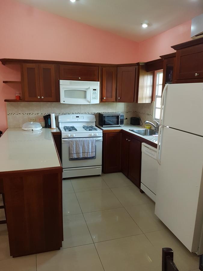 Piarco Village Suites Exteriér fotografie
